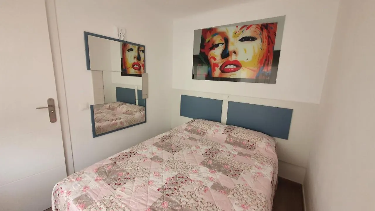 Marilyn 2 Apartamento Rosas